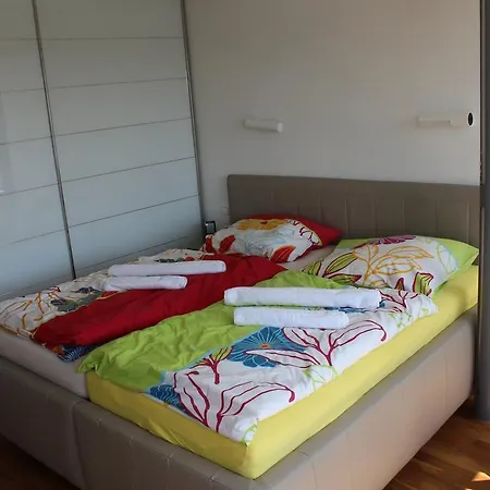 Homestay Penthouse Am Park Graz