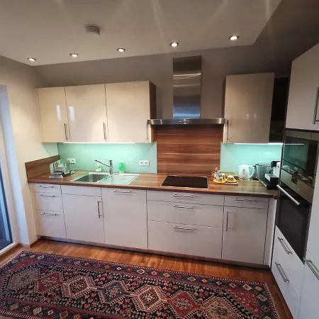 Penthouse Am Park Homestay Graz
